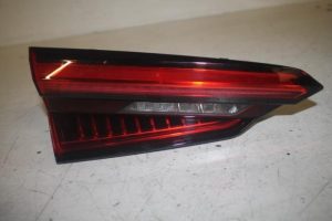 17809021 – 8W6945093 – Achterlicht links