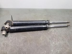 21514618 – 8E0513036AD – Shock absorber kit
