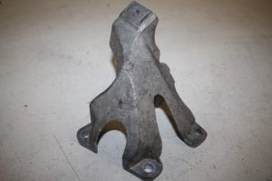 17806551 – 8E0199307E – Motorsteun