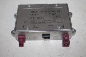 17803914 – 8E0035456C – Radioverstärker