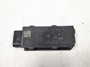 21968015 – 5WA962133D – Keyless entry antenna