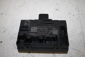 17813900 – 8K0959792S – Zentralverriegelung Modul