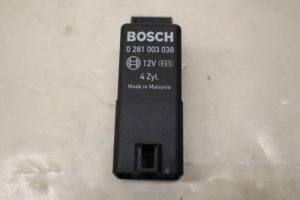 17797716 – 038907281D – Glow plug relay