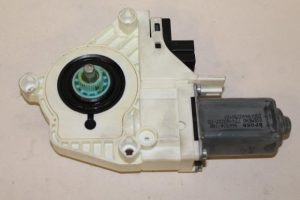 17788042 – 8K0959802 – Door window motor