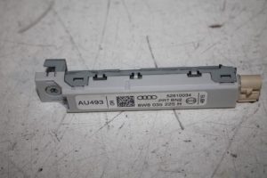 17809017 – 8W8035225H – Antenne Versterker