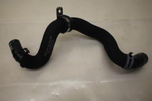 17800390 – 4G0121448AH – Radiator hose