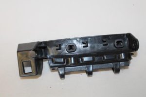 17791940 – 4G5807889 – Bumpersteun links-achter