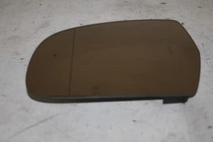 17825183 – 8F0857535E – Spiegelglas links