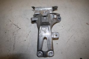 17806047 – 4G0199308E – Motorsteun