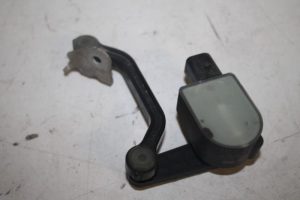 17803905 – 4F0616572D – Xenon hoogteregelaar