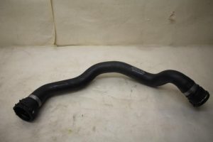 17799283 – 8K0121101AD – Radiator hose