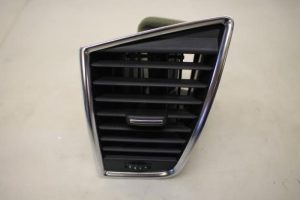 17801971 – 8R2820902CWVF – Luchtrooster Dashboard