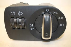 17796062 – 8P2941531BC5PR – Licht Schalter