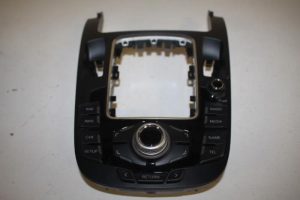 17802884 – 8T0919609WFX – Regeleinheit Multi Media