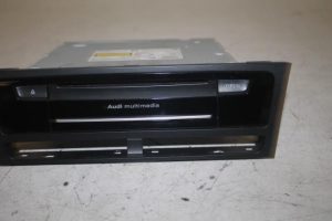 17809441 – 8R2035666J – Multi-media control unit
