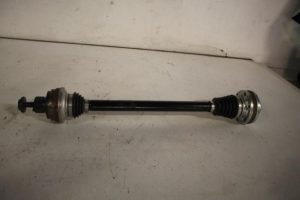 17831861 – 8R0501203C – Aandrijfas links-achter