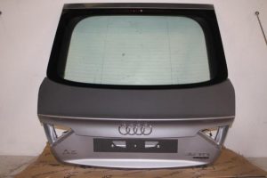 17824320 – 8T8827025Z7G – Heckklappe