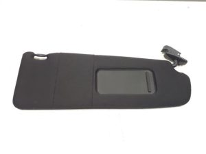 21015905 – 8N8857552A15F – Zonneklep