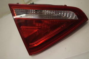 17799951 – 8T0945093 – Achterlicht links