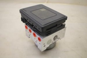 17797894 – 5Q0614517K – ABS Pumpe