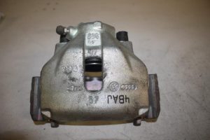 17806788 – 8E0615123A – Remklauw (Tang) links-voor