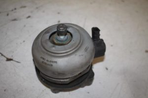 17825178 – 8D0199379L – Motorsteun