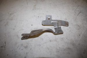 17823377 – 04L131561H – Steun (diversen)