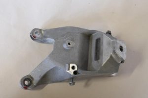 17791381 – 4G0199308M – Motorsteun