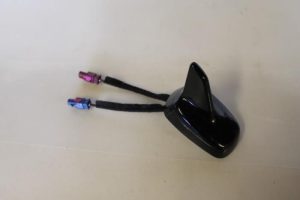 17791657 – 8R0035503AY9B – GPS Antenne
