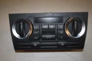 17826653 – 8P0820043P5PR – Climatronic Panel