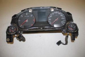 17817850 – 4E0920901 – Instrumentenbrett