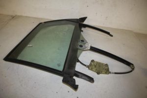 17819284 – 4F0839461A – Rear door window mechanism 4-door, left