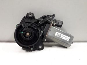 18809055 – 4F0837059 – Schließhilfsmotor Tür links vorne