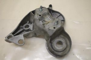 17799534 – 4F0199352E – Motorsteun