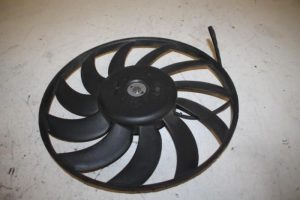 17823614 – 8E0959455K – Koelvin