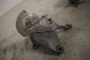 17821292 – 4H0399113E – Gearbox mount