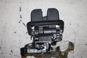 17814227 – 4H0827505 – Schließmechanik Heckklappe