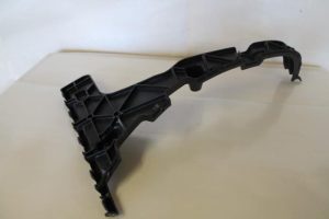 17791906 – 8R0807453B – Bumpersteun links-achter