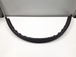 20600083 – 8T0823723B – Bonnet rubber