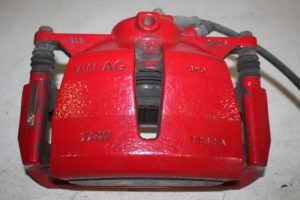 17810920 – 8V0615124C – Remklauw (Tang) rechts-voor