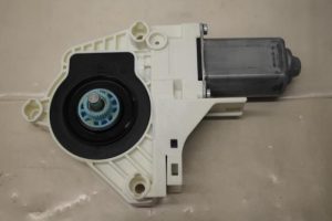 17801690 – 8K0959801B – Raammotor Portier