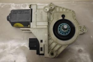 17797266 – 4F0959802A – Raammotor Portier