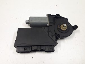 20210970 – 8H2959802B – Door window motor