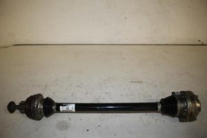 17832102 – 8R0501203C – Aandrijfas links-achter