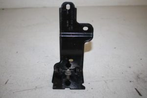 17810877 – 8V5035525 – Steun (diversen)