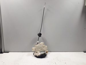 18577880 – 8E1837015AA – Door lock mechanism 4-door, front left
