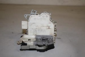 17825908 – 8K0839015C – Türschlossmechanik 4-türig links hinten