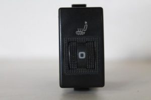 17790451 – 4D0963563DB98 – Stoelverwarmings Schakelaar