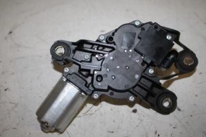 17816568 – 5K6955711A – Ruitenwissermotor achter