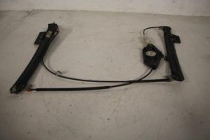 17819279 – 8T0837462 – Ruitmechaniek 2Deurs rechts-voor